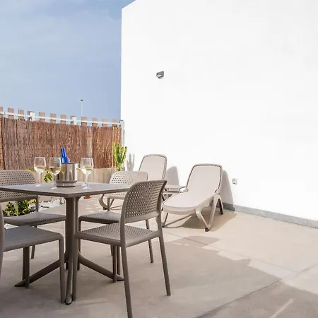Home2book Coastal Calm Eras Patio Rooftop