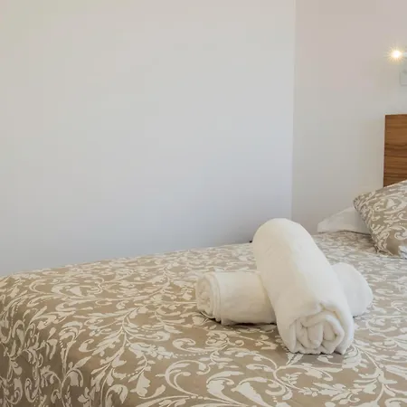 Home2book Coastal Calm Eras Patio Rooftop Chalet *